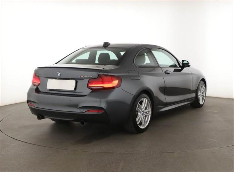BMW Řada 2 - hlavní fotka