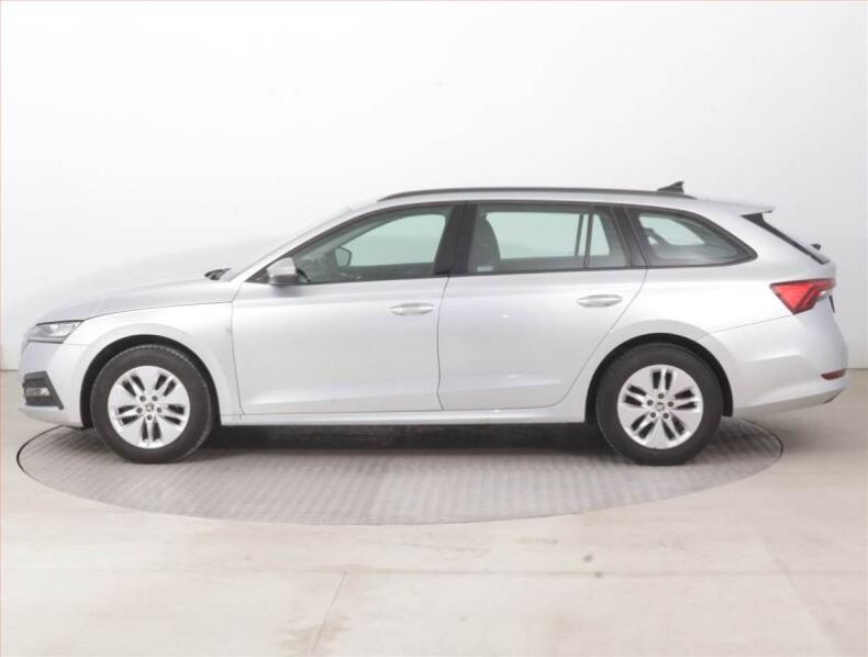 Škoda Octavia - hlavní fotka