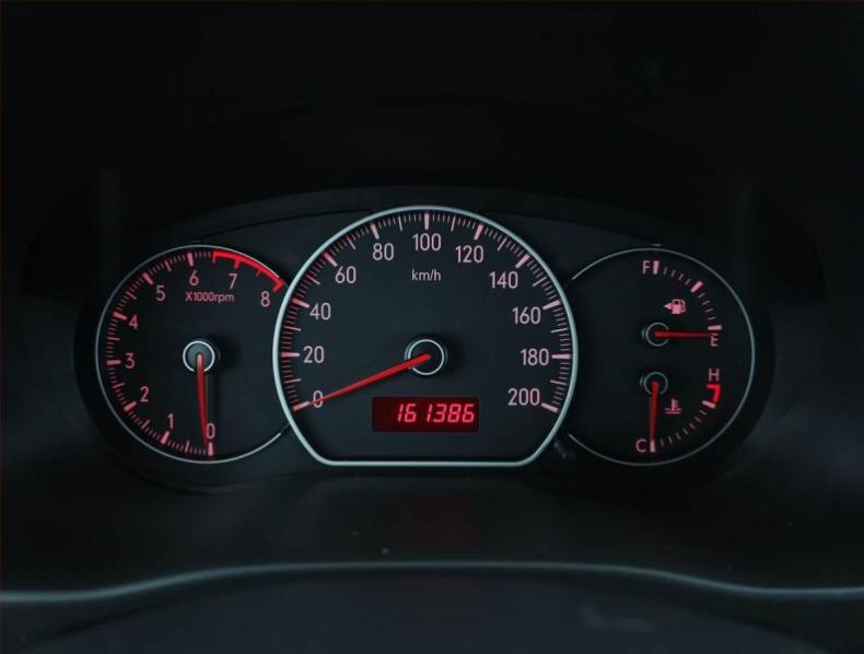 Suzuki SX4 - hlavní fotka