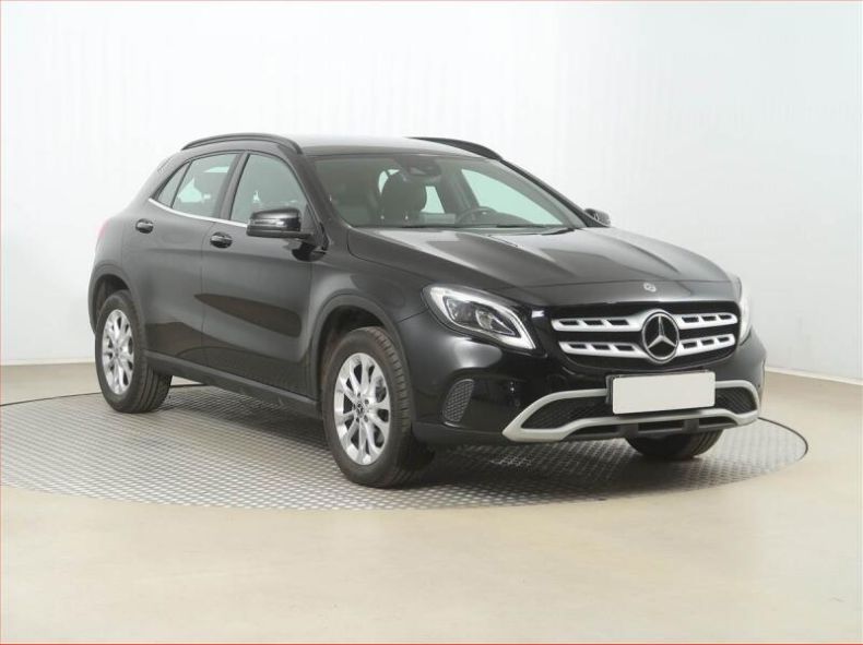 Mercedes Třída GLA - hlavní foto