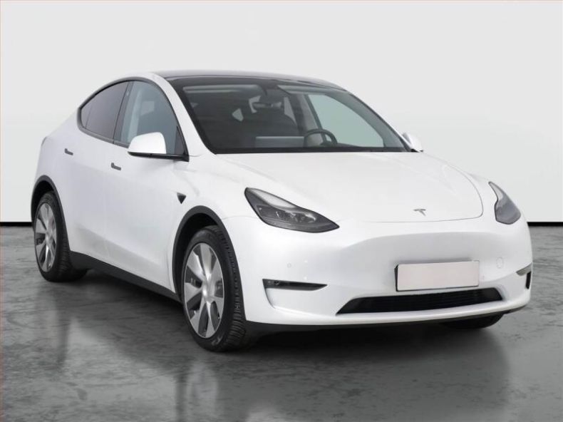 Tesla Model Y - hlavní fotka inzerátu