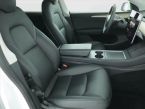 Tesla Model Y - fotka číslo 8