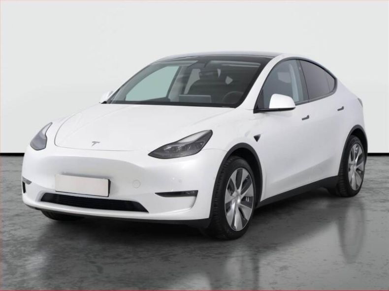 Tesla Model Y - hlavní fotka