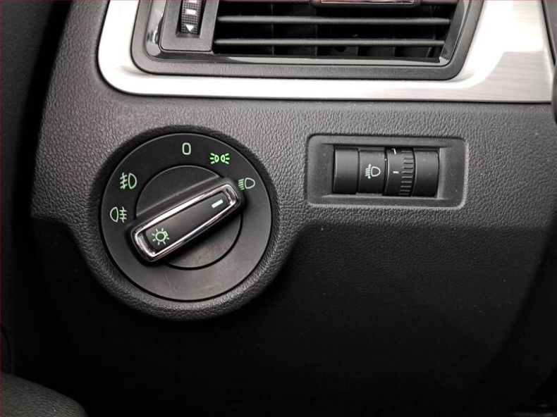 Škoda Rapid - hlavní fotka