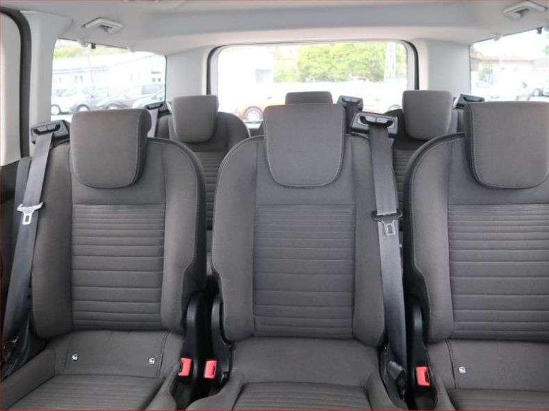 Ford Tourneo - hlavní fotka