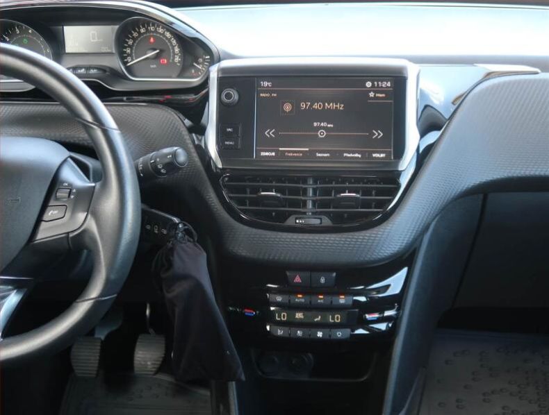 Peugeot 2008 - hlavní fotka
