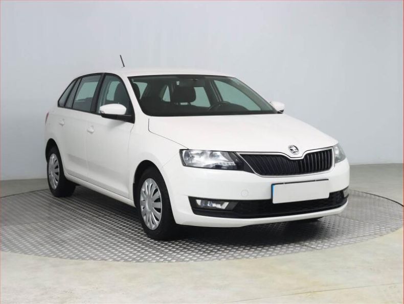 Škoda Rapid - hlavní foto