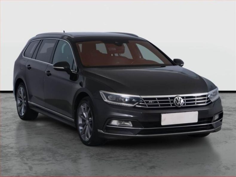 Volkswagen Passat - hlavní fotka inzerátu