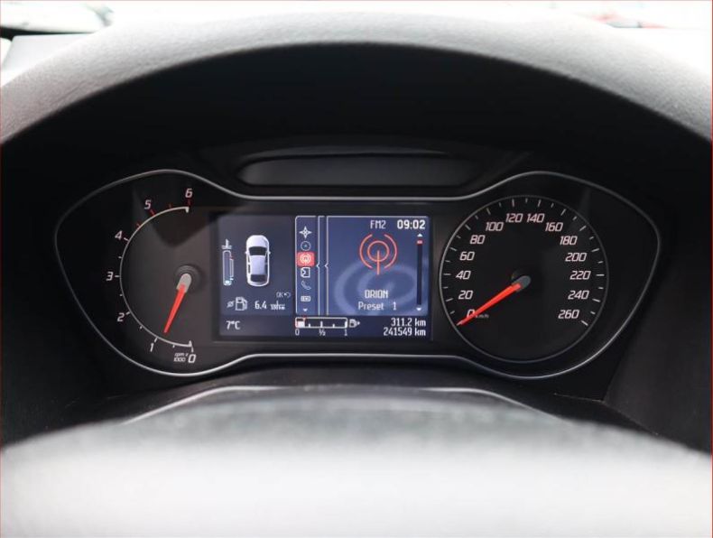 Ford Mondeo - hlavní fotka