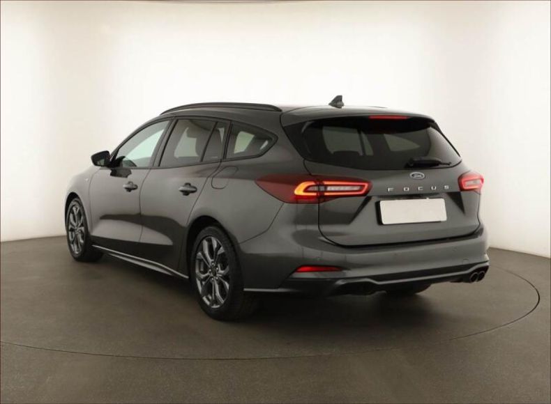 Ford Focus - hlavní fotka