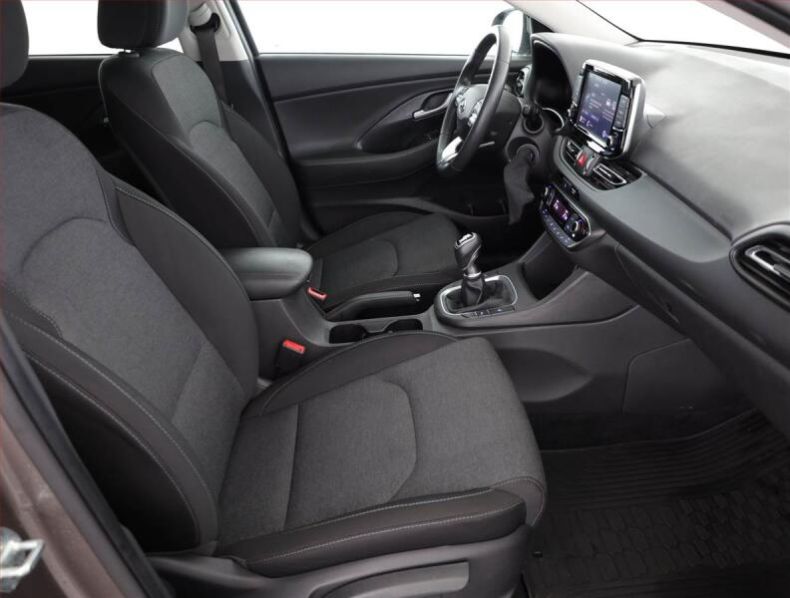 Hyundai i30 - hlavní fotka