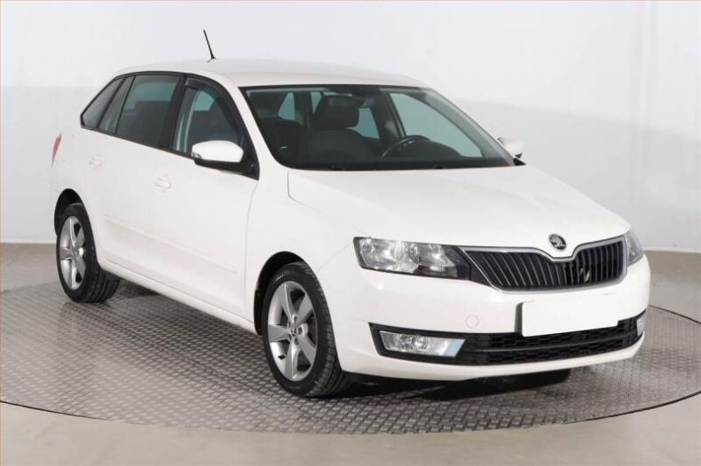 Škoda Rapid - hlavní foto