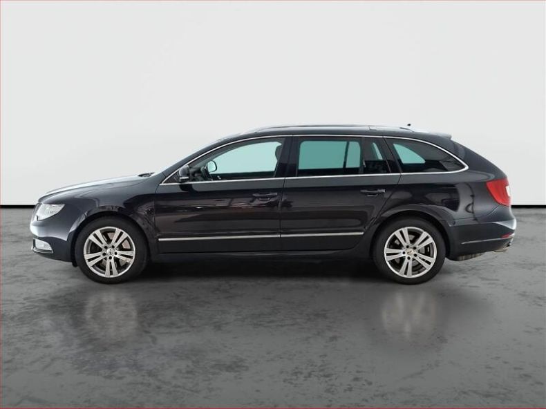 Škoda Superb - hlavní fotka