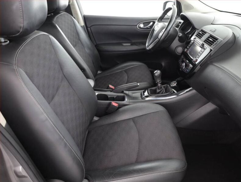 Nissan Pulsar - hlavní fotka