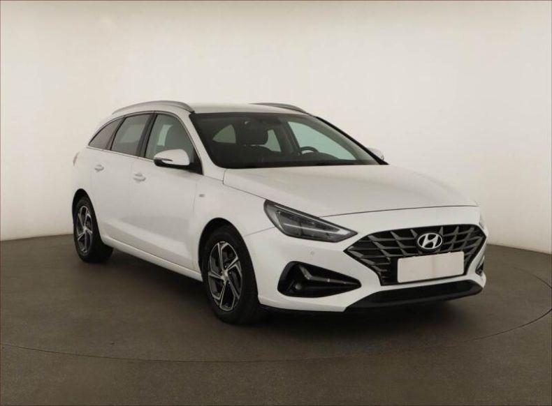 Hyundai i30 - hlavní fotka