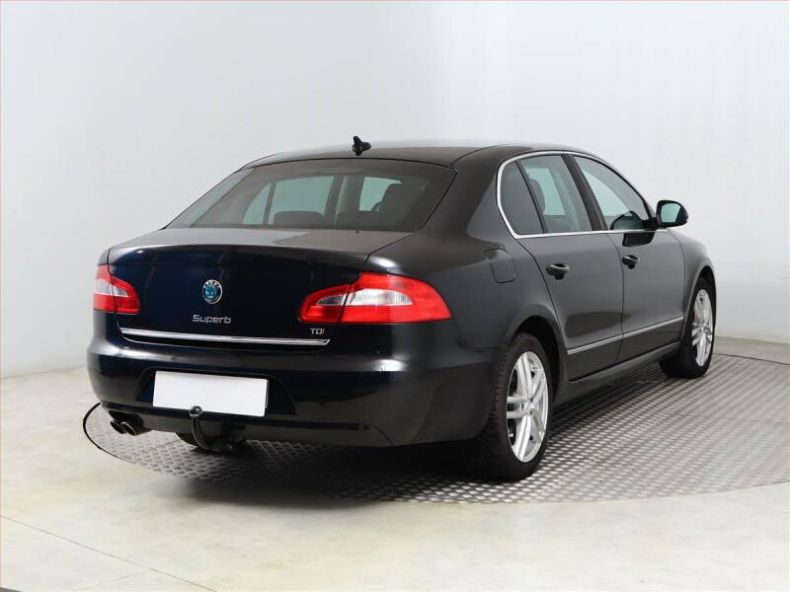 Škoda Superb - hlavní fotka