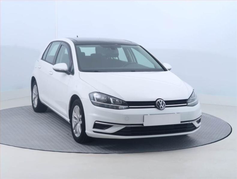Volkswagen Golf - hlavní foto