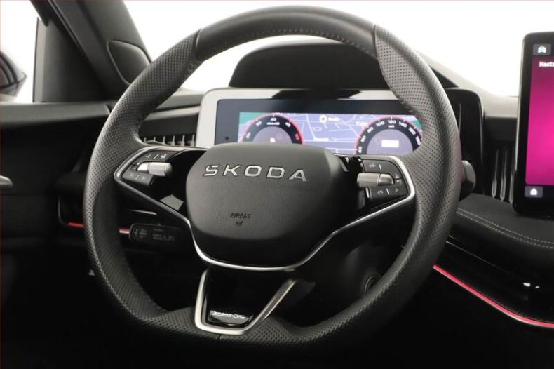 Škoda Superb - hlavní fotka