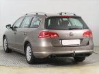 Volkswagen Passat - fotka číslo 3