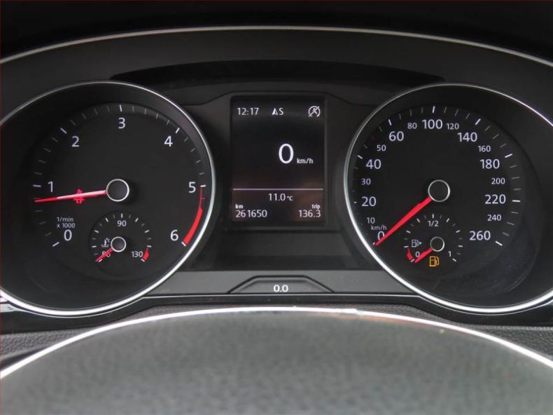 Volkswagen Passat - hlavní fotka