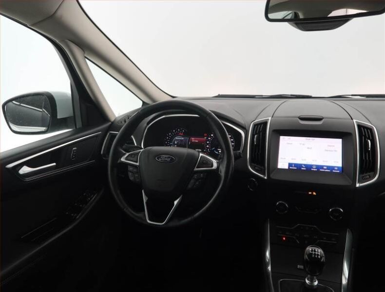 Ford S-MAX - hlavní fotka