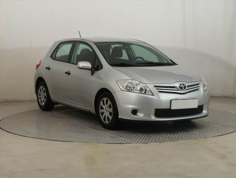Toyota Auris - hlavní foto