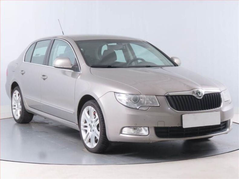 Škoda Superb - hlavní fotka inzerátu