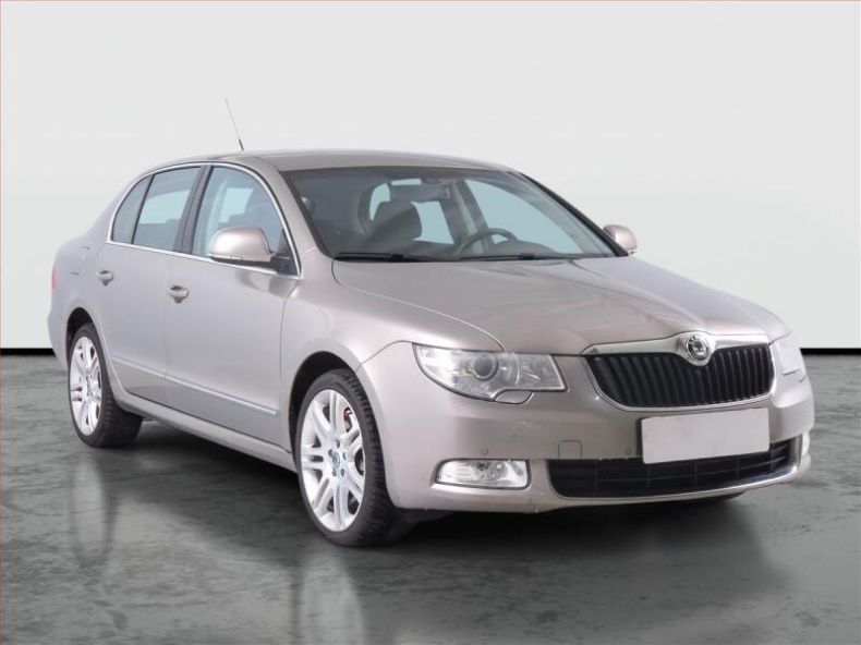 Škoda Superb - hlavní fotka inzerátu