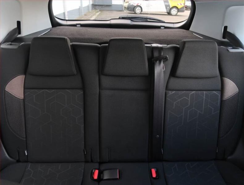 Peugeot 2008 - hlavní fotka