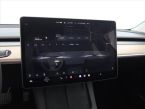 Tesla Model 3 - fotka číslo 17