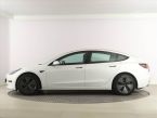 Tesla Model 3 - fotka číslo 2