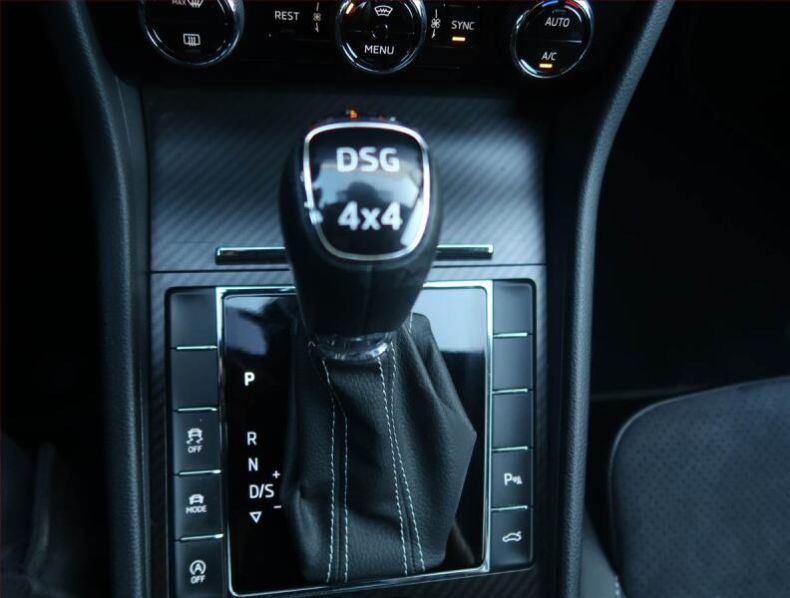 Škoda Superb - hlavní fotka