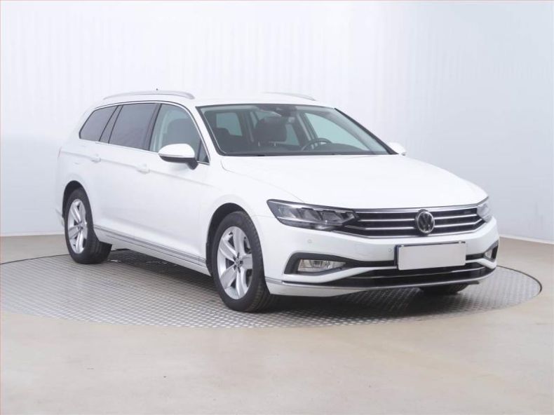 Volkswagen Passat - hlavní foto