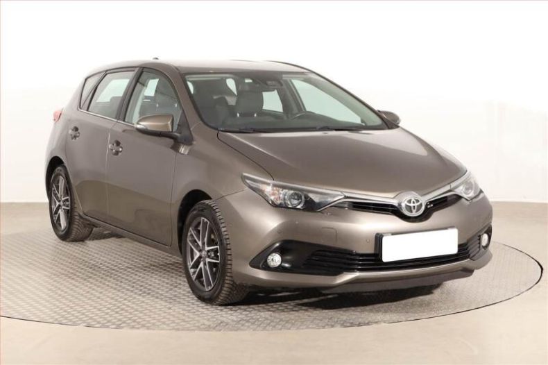 Toyota Auris - hlavní foto