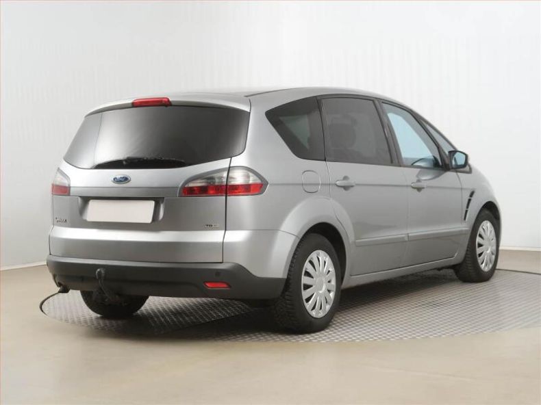 Ford S-MAX - hlavní fotka
