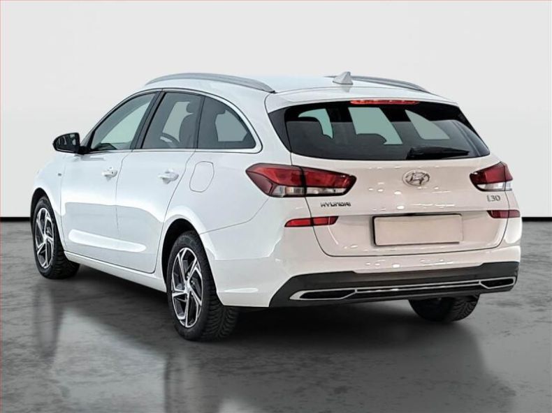 Hyundai i30 - hlavní fotka