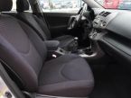 Toyota RAV 4 - fotka číslo 8