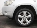 Toyota RAV 4 - fotka číslo 13