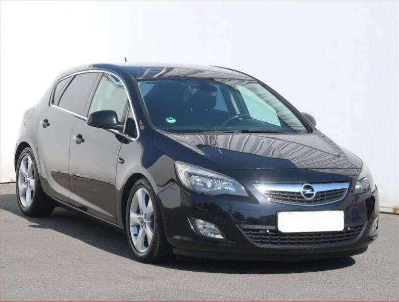 Opel Astra - hlavní foto