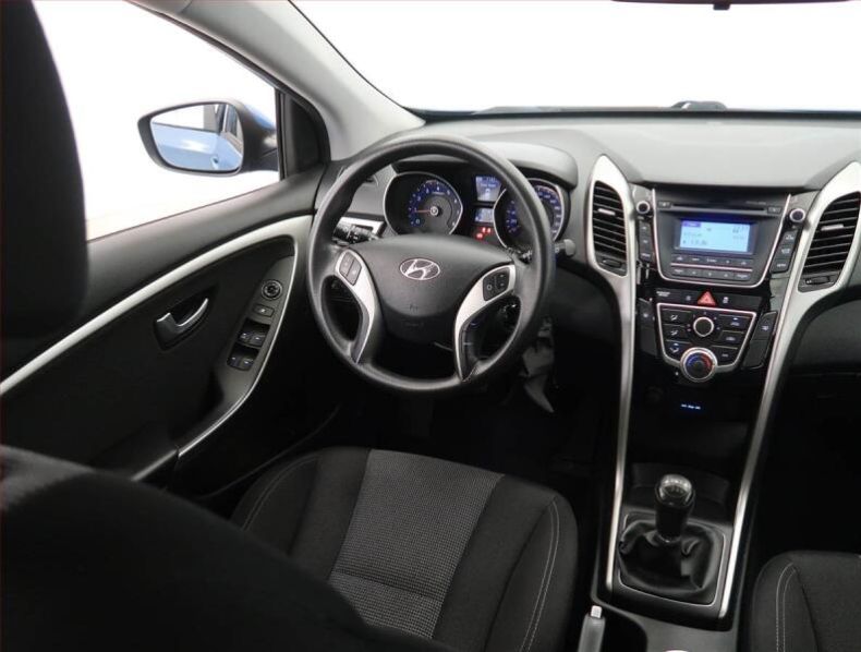 Hyundai i30 - hlavní fotka