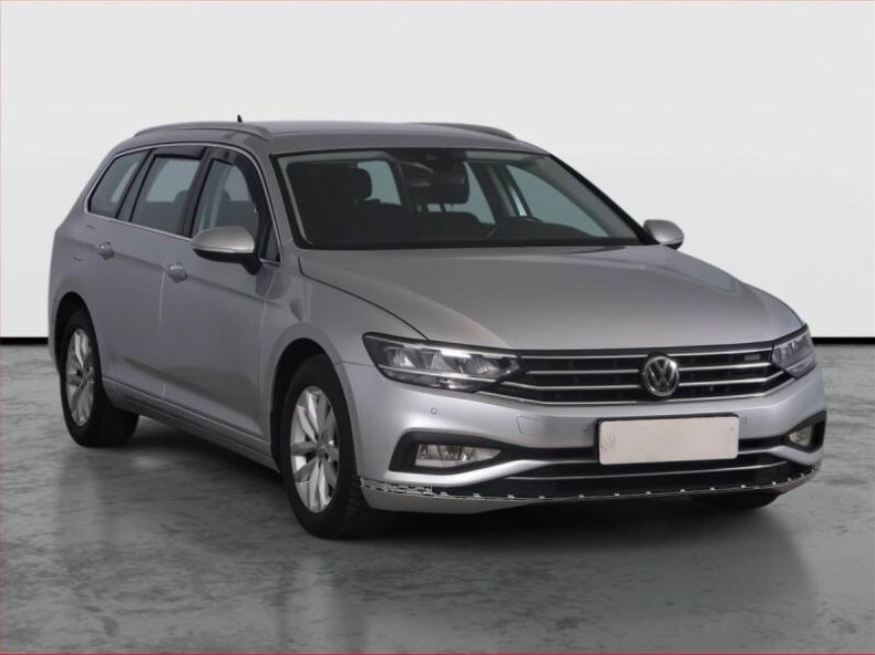 Volkswagen Passat - hlavní foto