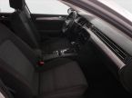 Volkswagen Passat - fotka číslo 8