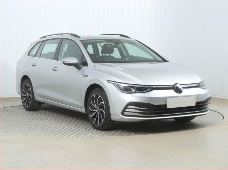 Volkswagen Golf - hlavní foto