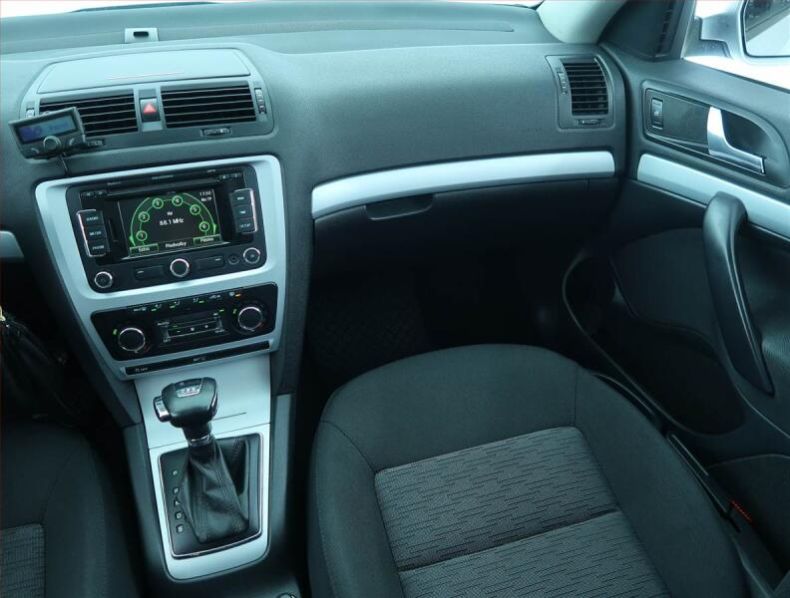 Škoda Octavia - hlavní fotka