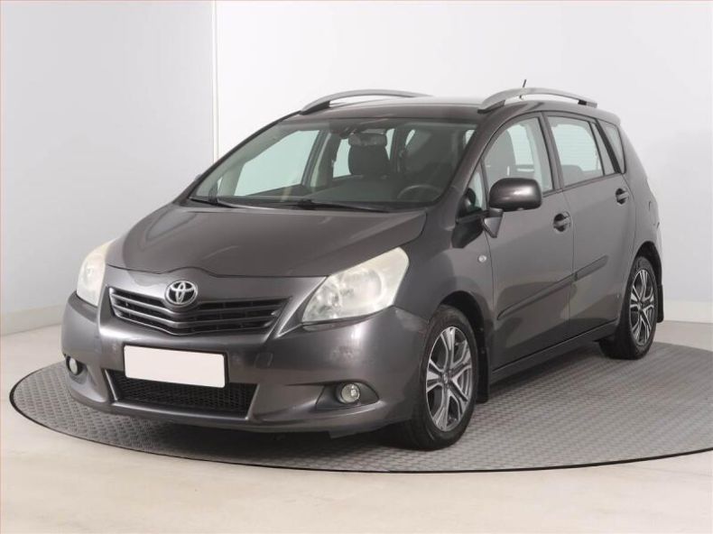 Toyota Verso - hlavní fotka