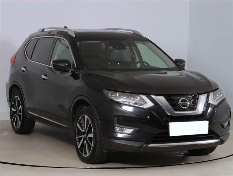 Nissan X-Trail - hlavní fotka