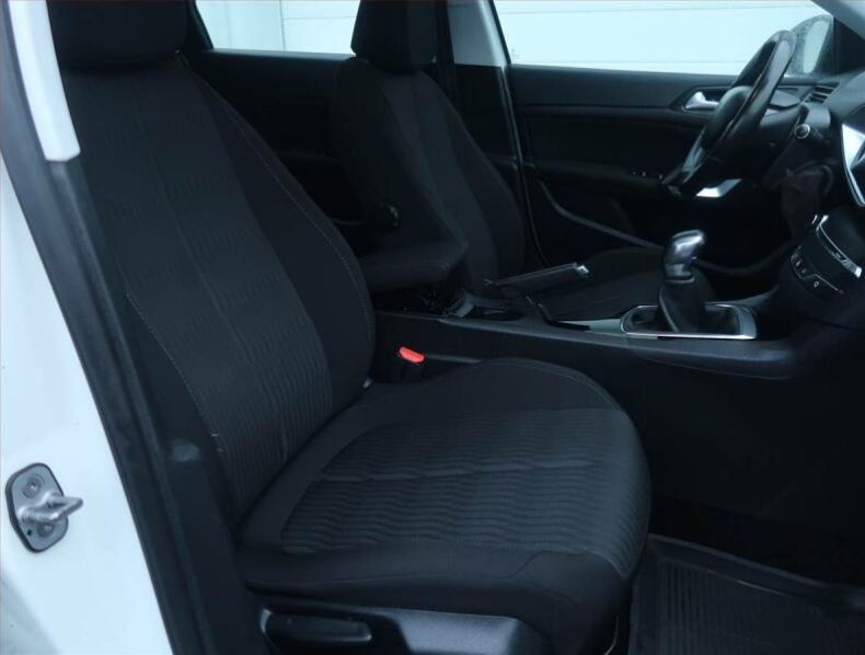 Peugeot 308 - hlavní fotka