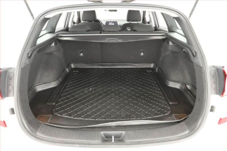 Hyundai i30 - hlavní fotka