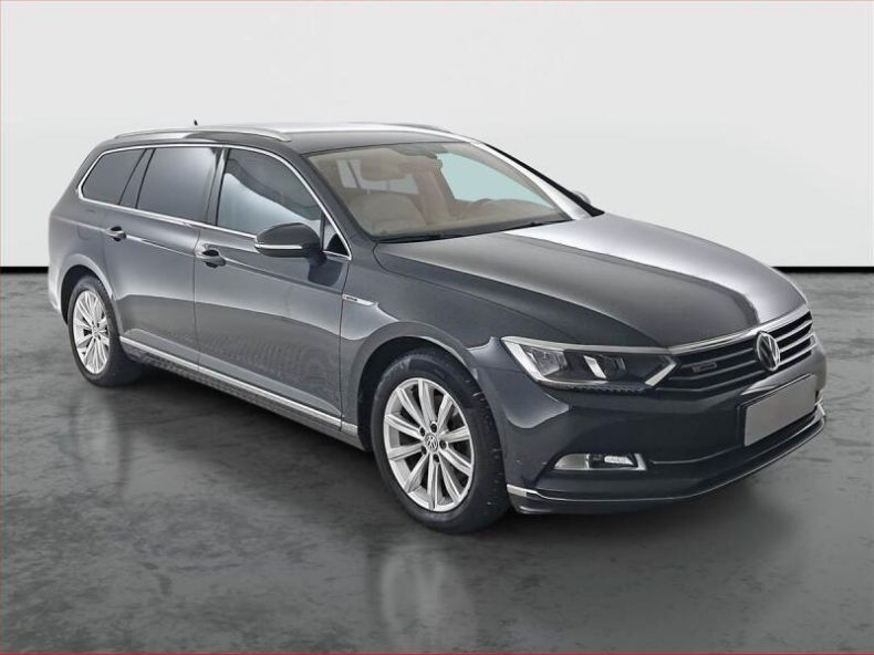Volkswagen Passat - hlavní foto
