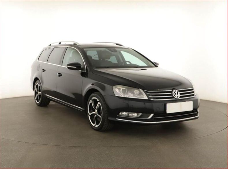 Volkswagen Passat - hlavní fotka inzerátu